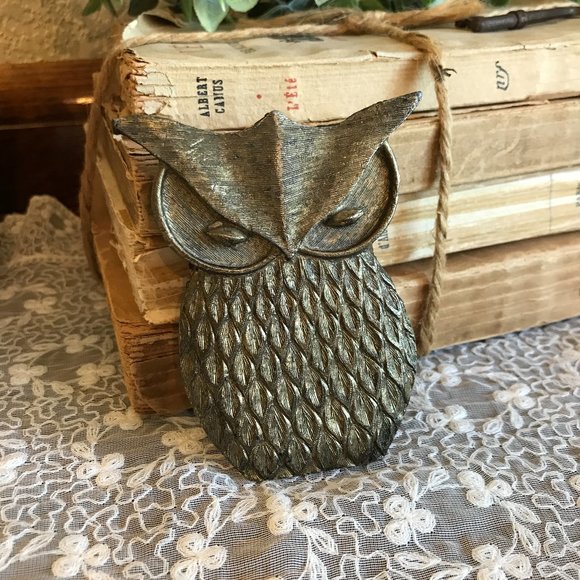 Vintage Other - Vintage Midcentury brass Owl clip, 1960's